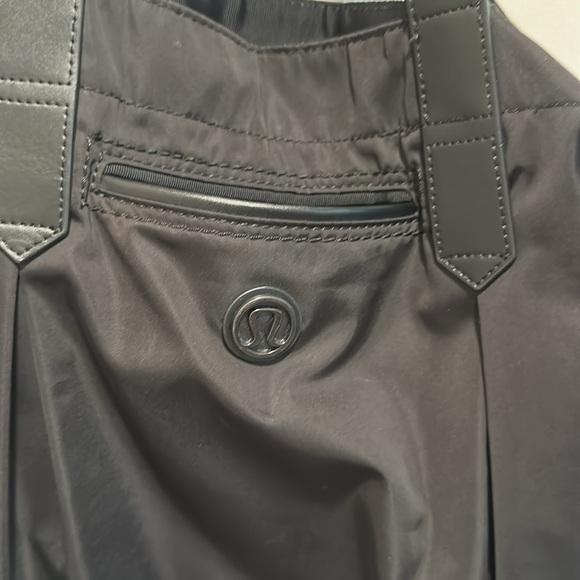 Lulu lemon Black Tote Bag - Picture 2 of 10